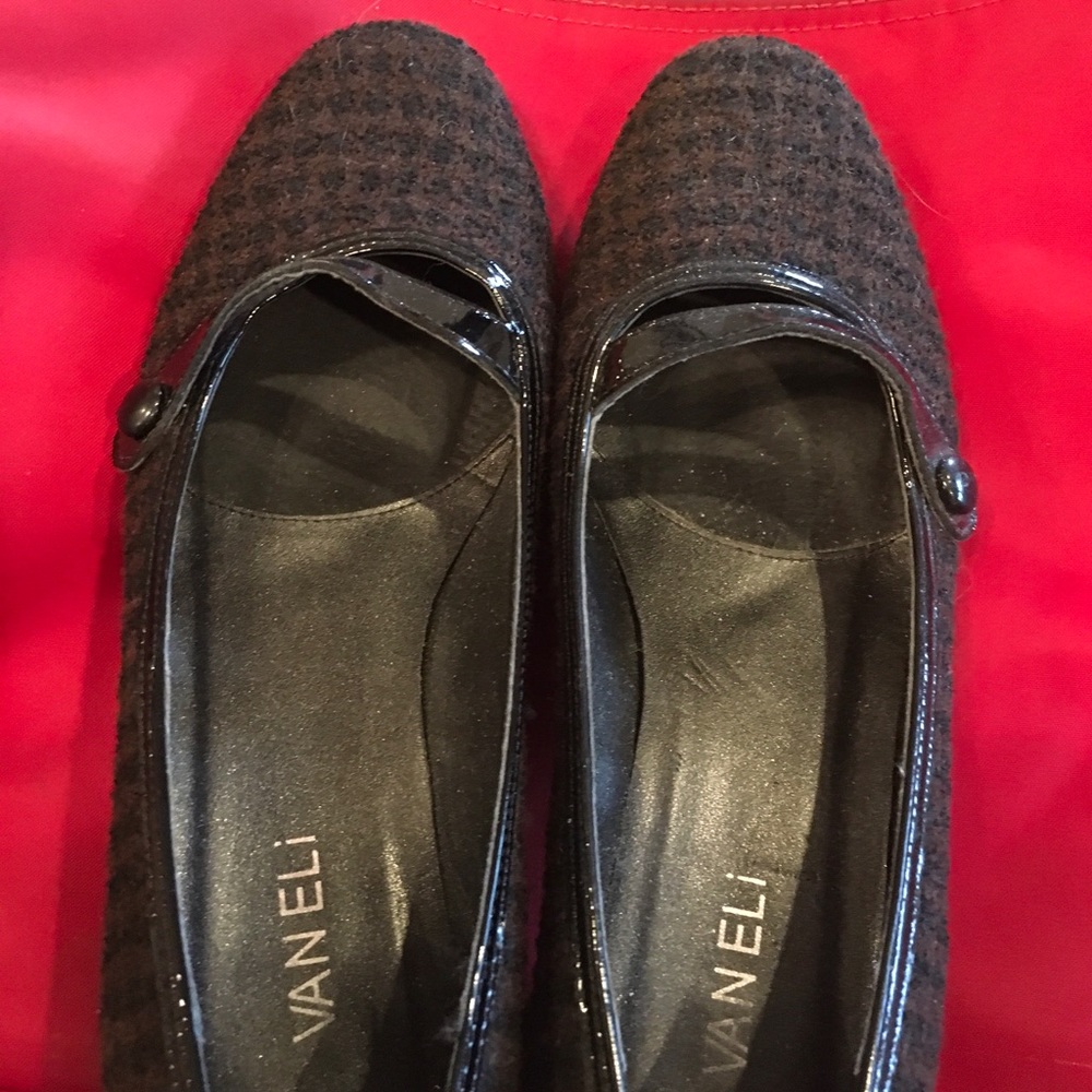 Vaneli Shoes